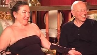 Групповой трах парочек на тематических свингер-вечеринках